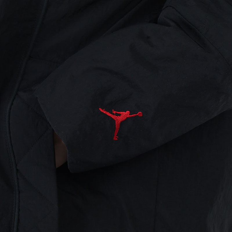 Женская куртка Jordan Essentials Down Parka (DH0781-010)  - цена, описание, фото 2